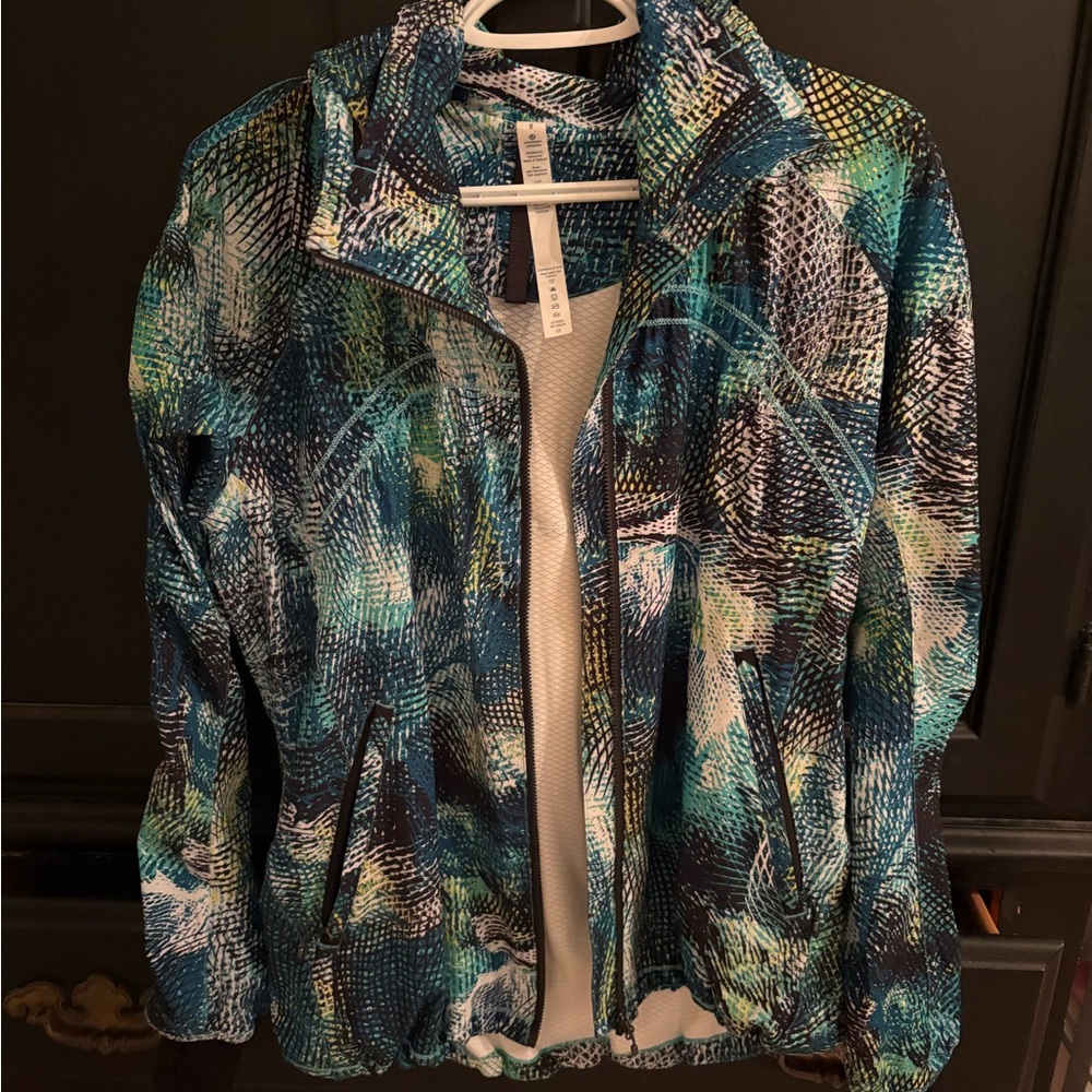 Lululemon seawheeze gather me slightly size 8